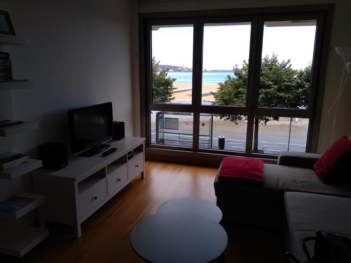 Apto. Vista Playa Poniente Gijón Extérieur photo
